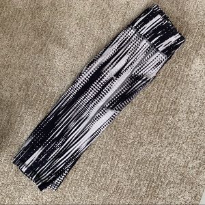 Saucony workout capris